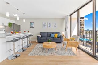 Stylish Oasis with Great Ocean and Diamond Head Views, Free Parking! - Honolulu - 2