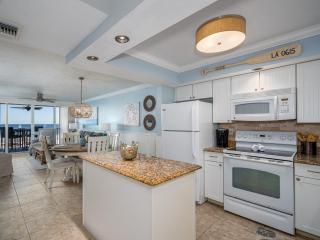 Welcome to Beach Villa's # 202 Vacation Rental - 250 Estero Blvd condo - 4