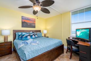 Updated Gulf Front Condo on the South End of Fort Myers Beach! condo - Fort Myers Beach - 7