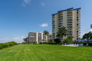 Updated Gulf Front Condo on the South End of Fort Myers Beach! condo - Fort Myers Beach - 5