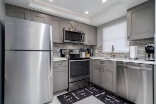 Estero Cove 132 - Beautifully Updated!! condo - Fort Myers Beach - 2