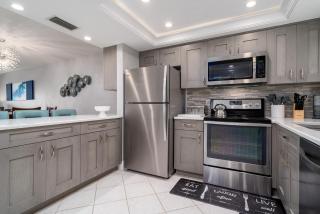 Estero Cove 132 - Beautifully Updated!! condo - Fort Myers Beach - 1