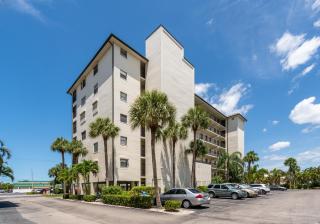 Estero Cove 132 - Beautifully Updated!! condo - Fort Myers Beach - 9