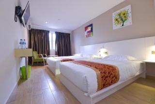 Hotel Pintar - Parit Raja - 1