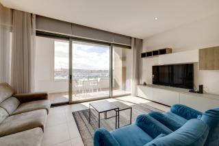 Luxe Apartment with Valletta and Harbour Views - Sliema - 9