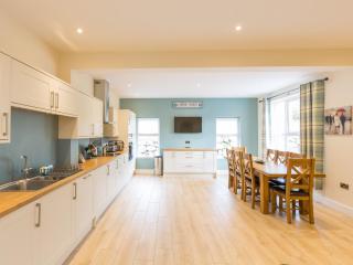 Rose Cottage with Hot Tub - 1