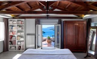 Luxurious 4 bedroom villa Xris with infinity pool and beach access - 2