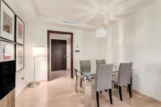 Modern & Peaceful 2BR APT w/Parking - Medina Banus - 2