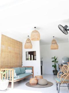 Barefoot- 5BR villa in central Canggu - Canggu - 5