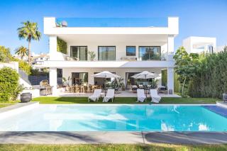 Brand New Modern 5 BDRM Villa in Puerto Banús - Marbella - 8