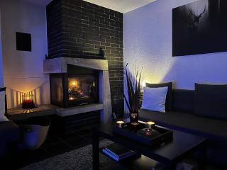 Casa Ucliva - Charming Alpine Apartment Getaway in the Heart of the Swiss Alps - Rueras - 2
