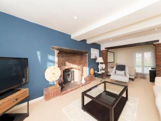 Pass the Keys Luxurious Country House with Cinema Games Room - Reading - 7