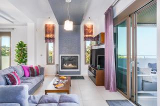 Free Breakfast at Oak Luxury villa with heated pool, Playground and Pool table - Tria Monastiria - 7