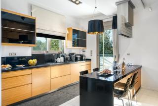 Free Breakfast at Oak Luxury villa with heated pool, Playground and Pool table - Tria Monastiria - 5