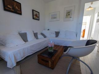 Appartement rénové avec vue sur mer au Palais - FR-1-418-80 - Le Palais - 8
