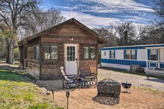Waterfront Studio with Fire Pit on Lake Dunlap! - New Braunfels - 9