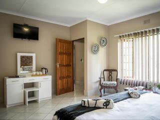 Bosveld Villa - Marloth Park - 8