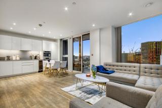 2 Bed 2 Bath Next to Nine Elms Station - Zone 1 - 7