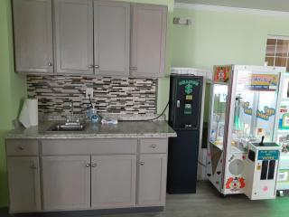 Marylander Condominiums, 90 steps from the beach - Ocean City - 3
