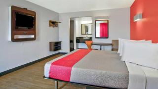 Motel 6 Victorville - Victorville - 1