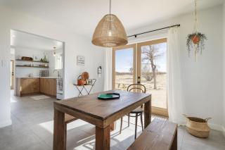 Mojave Mesa - Desert Views & Desert Style home - 9