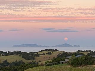 Matapouri & Tutukaka Spectacular Coastal Views- Aroha Luxury Guest Suite - 5