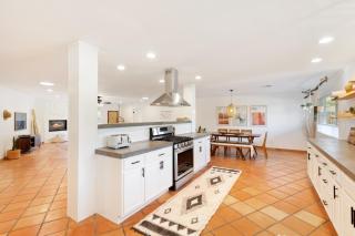 Casa Amarilla- Hot Tub,Firepit,BBQ &Fantastic Yard for Families home - Yucca Valley - 3