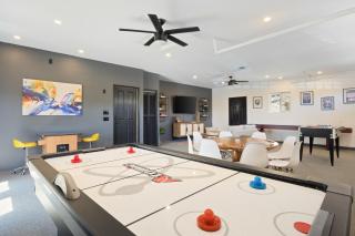 Chateau Evie James -High End Luxury Home withPool,Hot Tub,Gameroom home - Temecula - 4