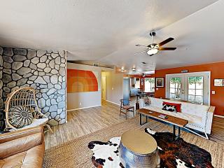 Rawhide Ranch - Walk to Pappy and Harriet's with Hot Tub! home - Yucca Valley - 0