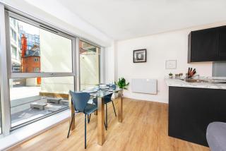 Luxury Modern 1 Bed CityCentre FamilyFriendly - Liverpool - 3