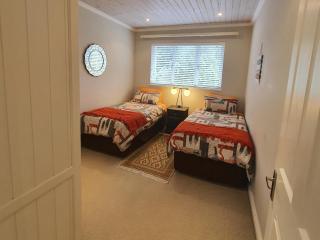 Knysna Self-catering Holiday Home - 8