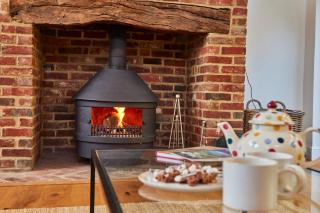 The Coach House, Hambledon - 7
