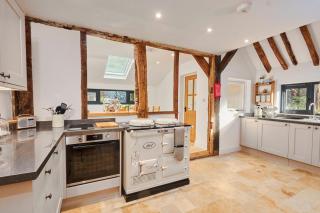 The Coach House, Hambledon - 8