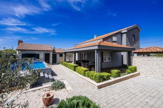 Villa Enna with heated pool, Zadar - Crno - 8