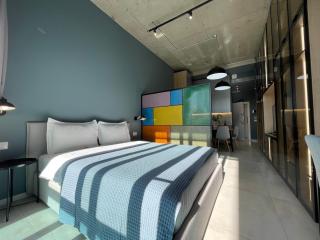 Ambassador Skyline Apartments - 4