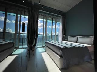 Ambassador Skyline Apartments - 3