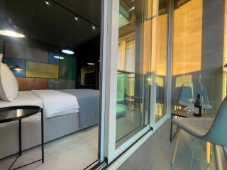 Ambassador Skyline Apartments - 5