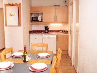Location saisonnière 3 pièces à Puy-Saint-Vincent, 6 personnes, proche pistes, piscine, parking inclus - FR-1-504-599 - Puy-Saint-Vincent - 8