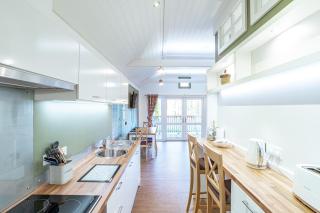 Squirrel Lodge 42 with Hot Tub - 1