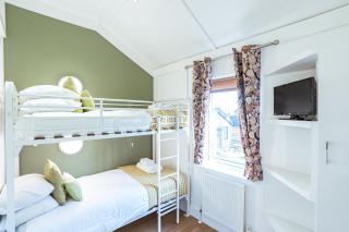 Squirrel Lodge 42 with Hot Tub - 5