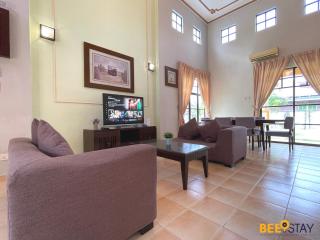 Afamosa Villa with private pool by BeeStay - 1