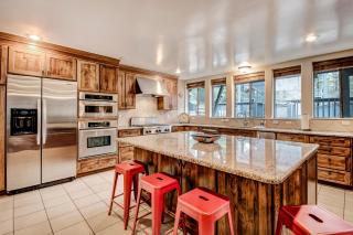 Eagle Creek Retreat - 1