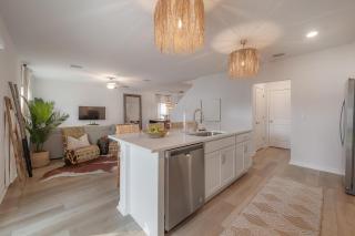 New Construction 1 mile from Downtown Ybor City - Tampa - 2