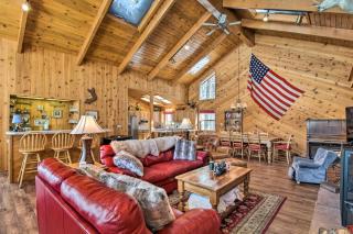 Pinetop Cabin with Private Patio on Eighth Green! - Indian Pine - 4