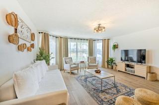 Chic Kissimmee Townhome 4 Mi to Disney! - Kissimmee - 0