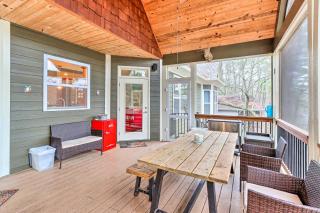 Lake Access Waleska House with Floating Dock! - 9