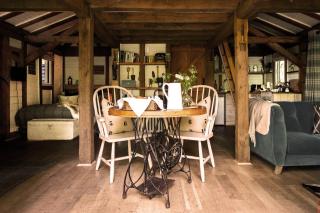 Luxury Boltholes cabin in the woods with hot tub - - 3