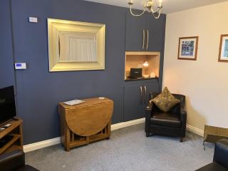 THE PROMENADE SUITE - 2 min walk to the lovely beach front promernade of llandudno - 1