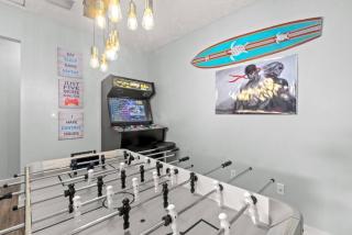 Fanta Sea - Private Seasonal Hot Tub, Game Room, Walk to Beach, Pets OK, & More! - 9