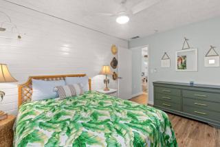 Fanta Sea - Private Seasonal Hot Tub, Game Room, Walk to Beach, Pets OK, & More! - 2